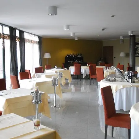 Hotel Parlapa 3*